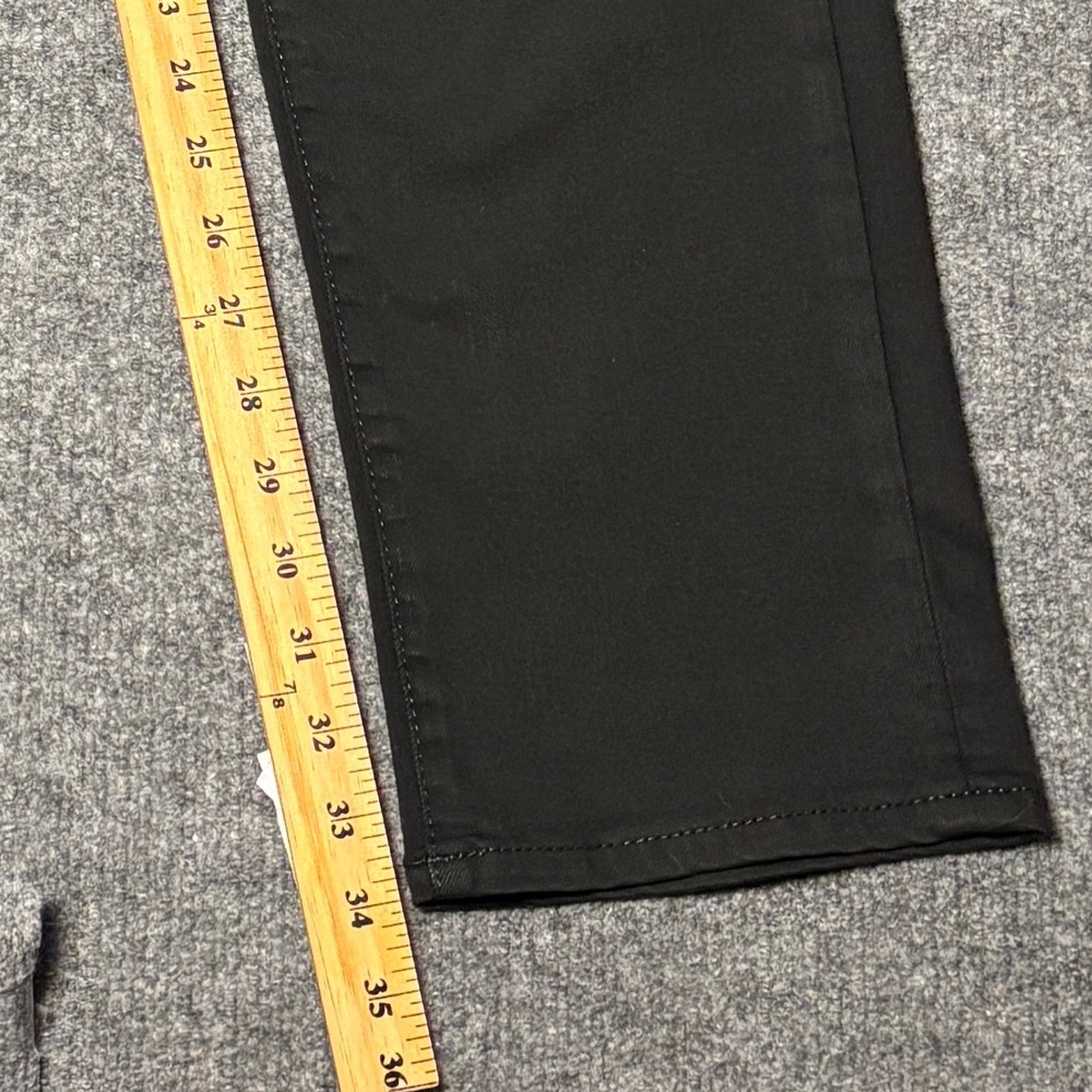 True Religion Jeans Mens 34 Black Geno Relaxed Slim Fit Stretch Denim Pants - Picture 16 of 16